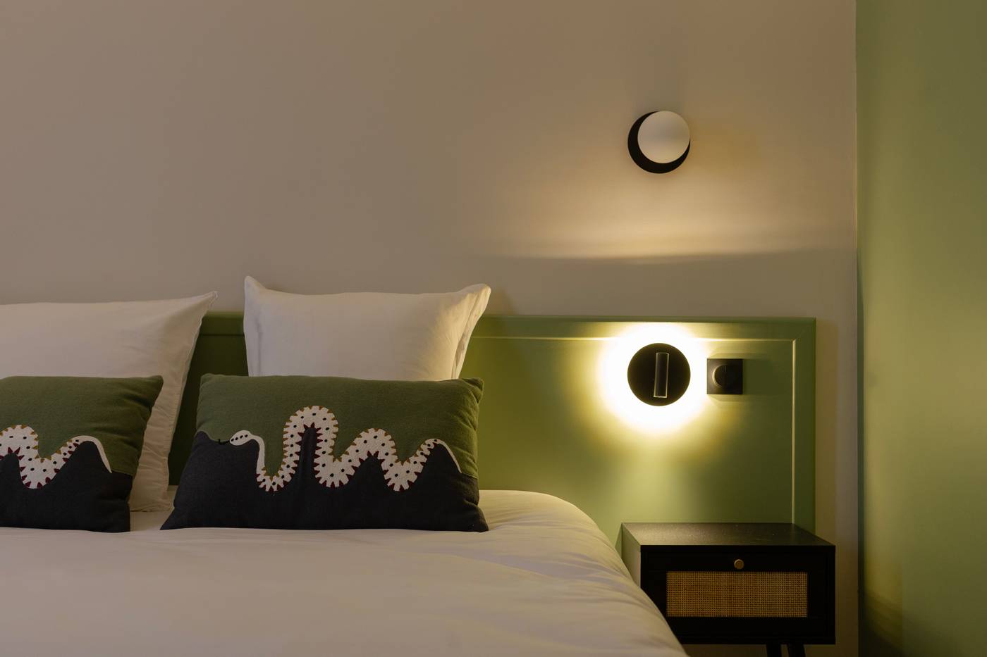 Hotel-Cinepole-Room-19