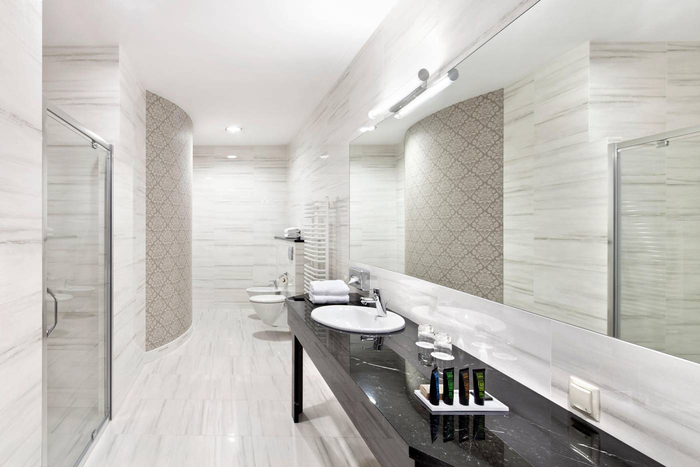 Metropolitan-Boutique-Hotel-Room-21