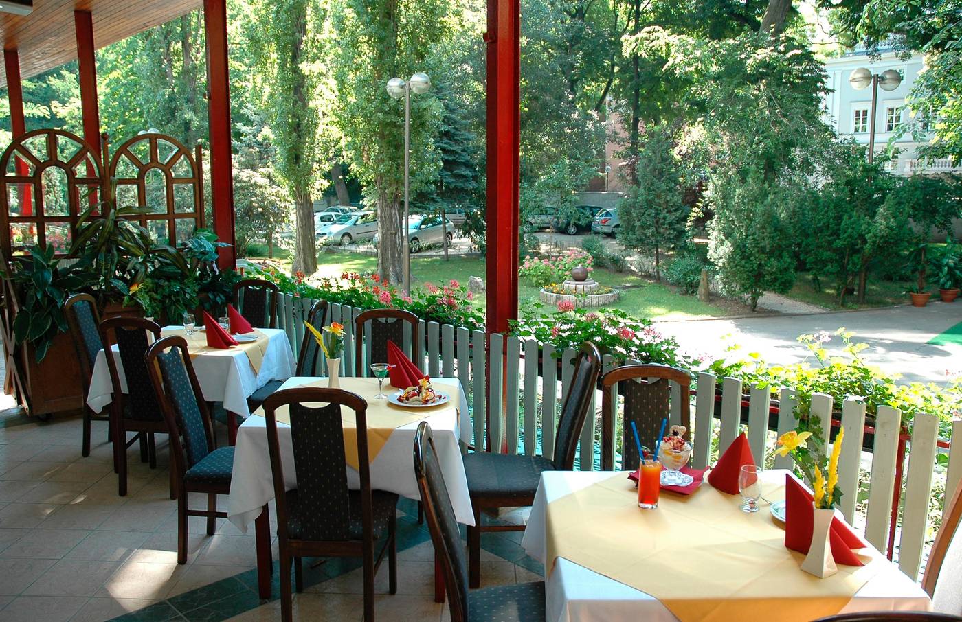 Benczur-Hotel-Terrace-54