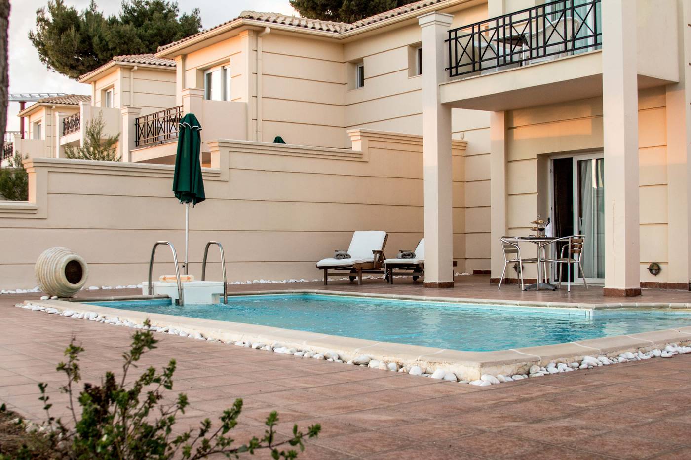 Mabely-Grand-hotel-Room-9