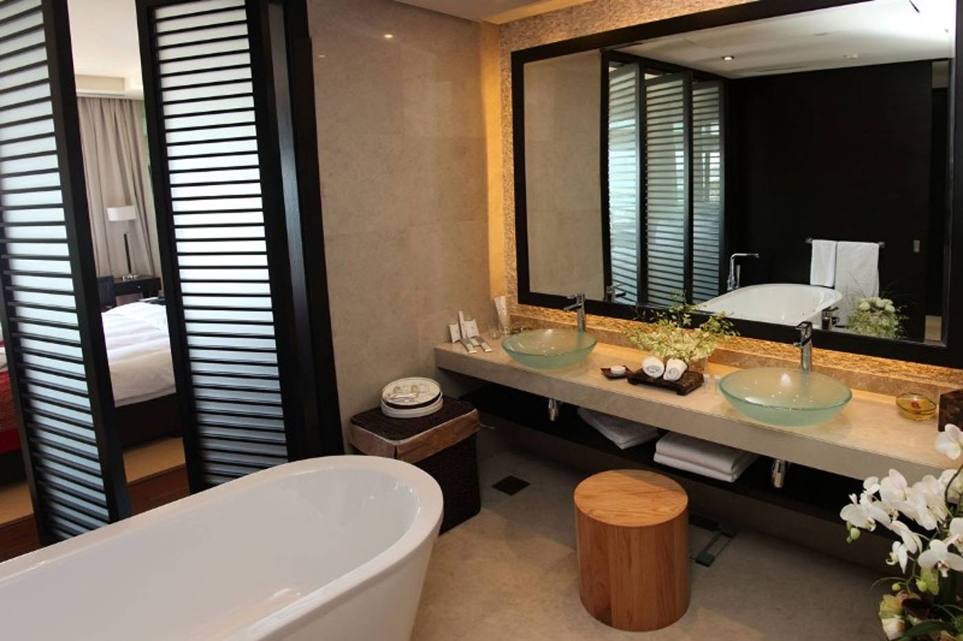 Rixos-The-Palm-Hotel-and-Suites-Room-49