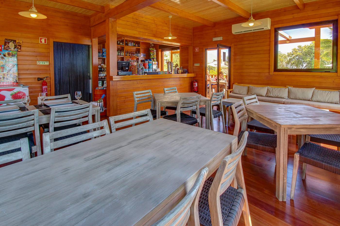 Pinheiros-da-Balaia-Restaurant-27