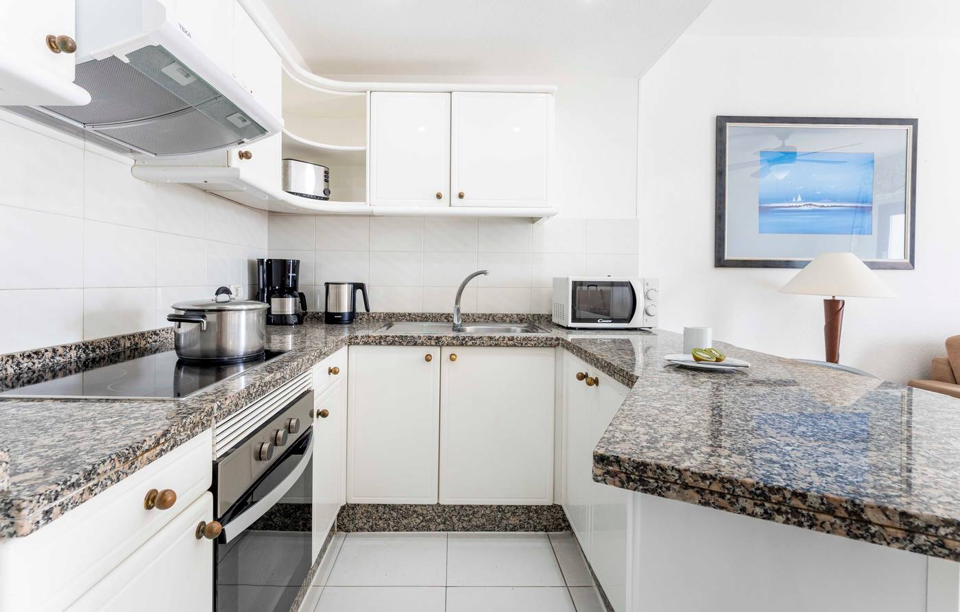 15.12.25 ONA Beverly Hills Heights