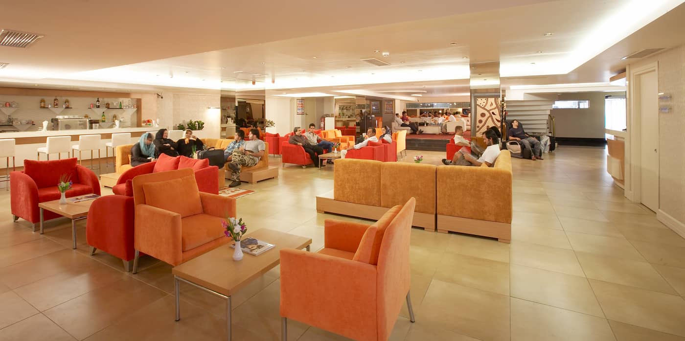 Martinenz-Hotel-Lobby-13