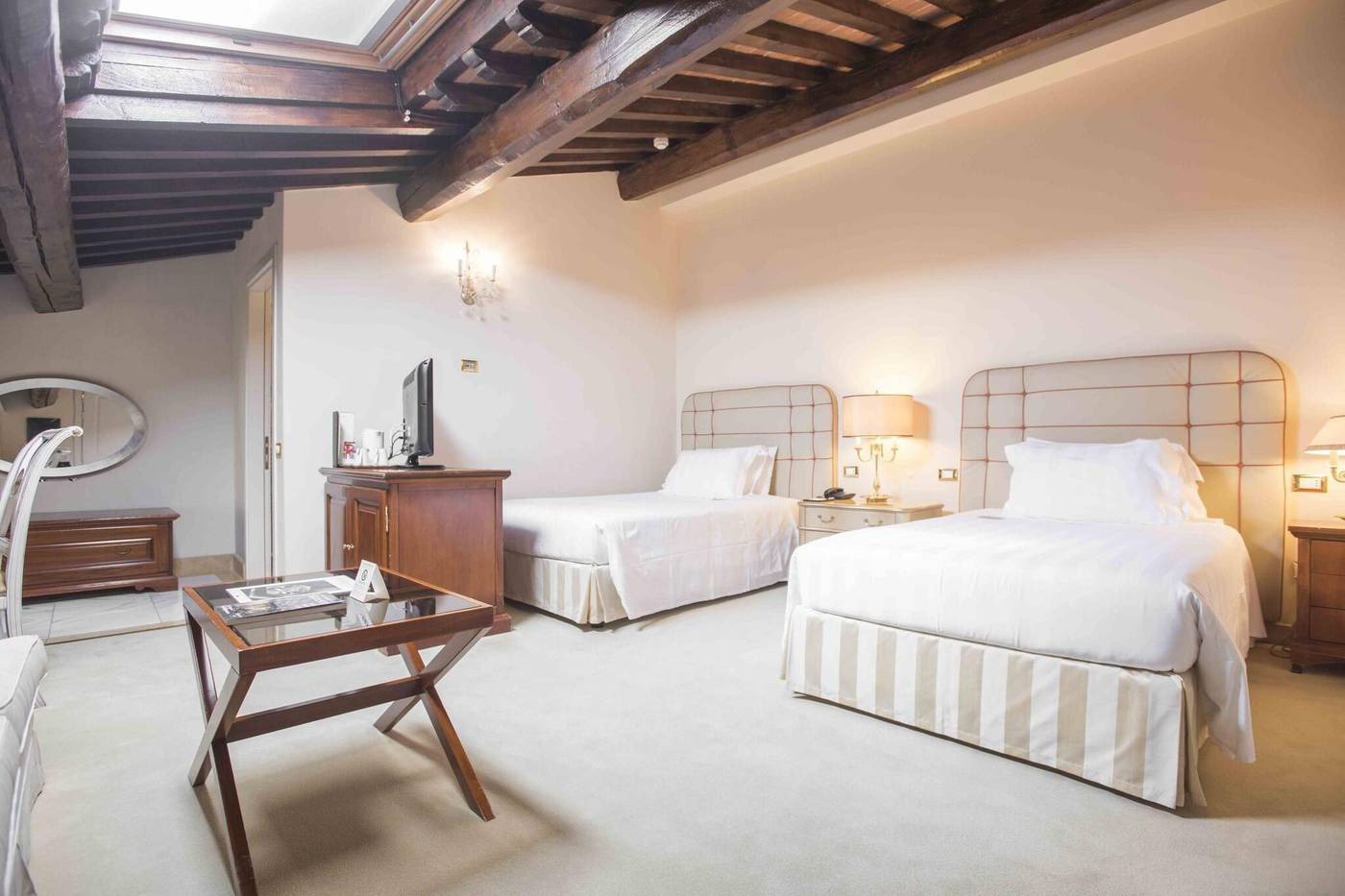 Golden-Tower-Hotel---Spa-Room-42