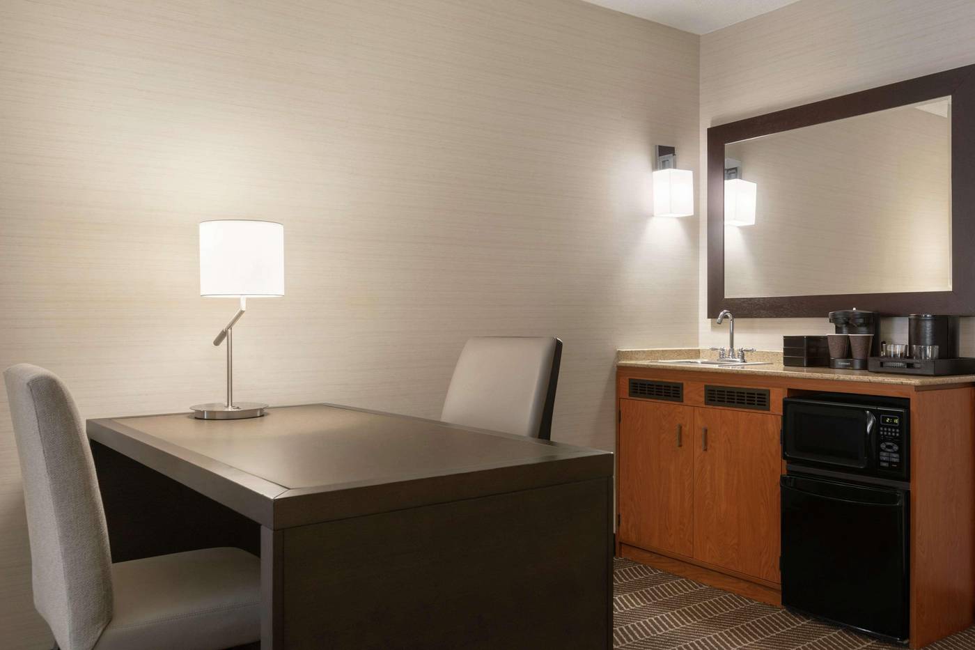 Embassy-Suites-Boston-Logan-Airport-Room-22
