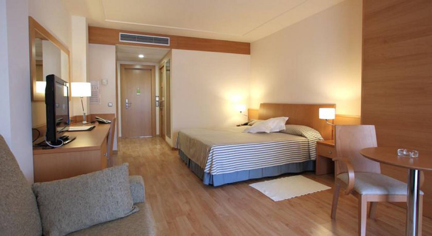 Clipper-and-Villas-Room-11