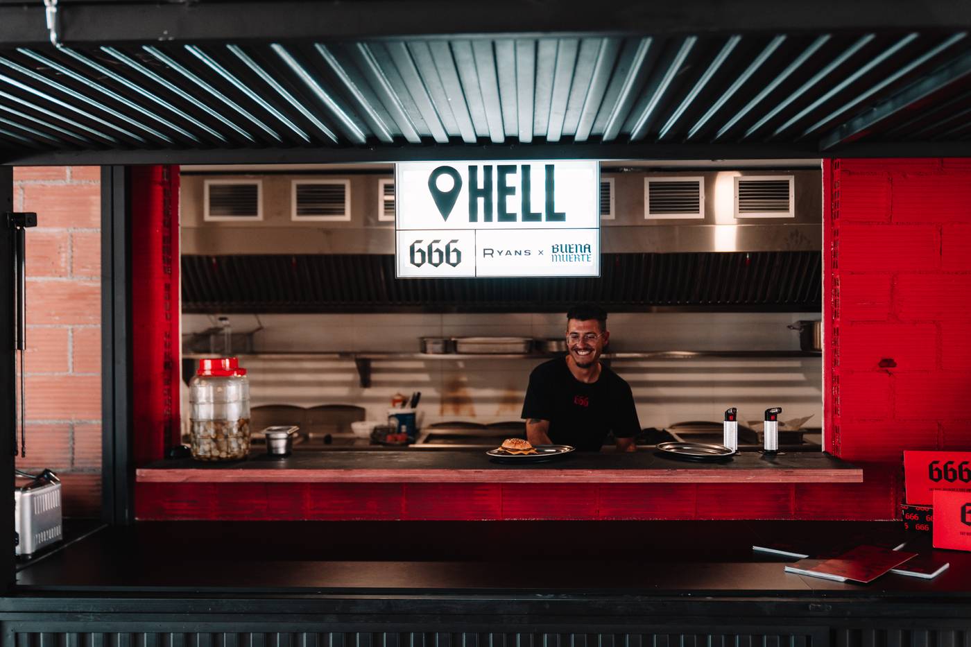 Ryans-Lolas---Adults-Only-General-view-65