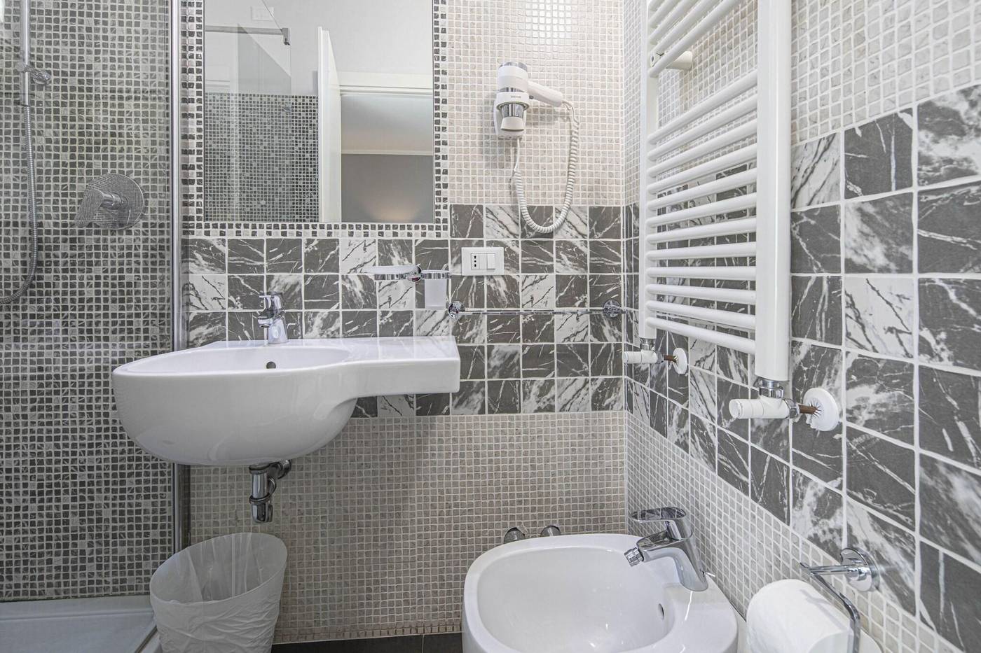 Domus-Castrense-Room-30