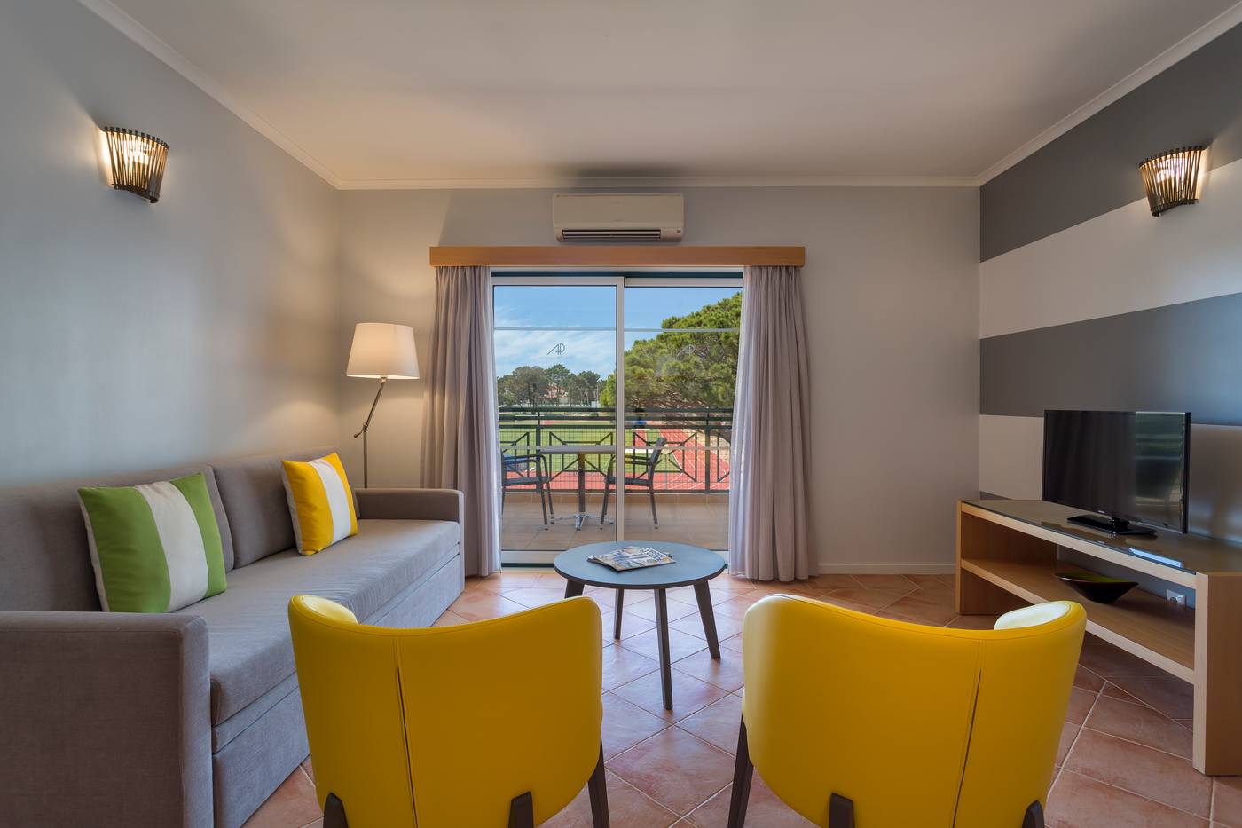 AP-Victoria-Sports---Beach-Room-21