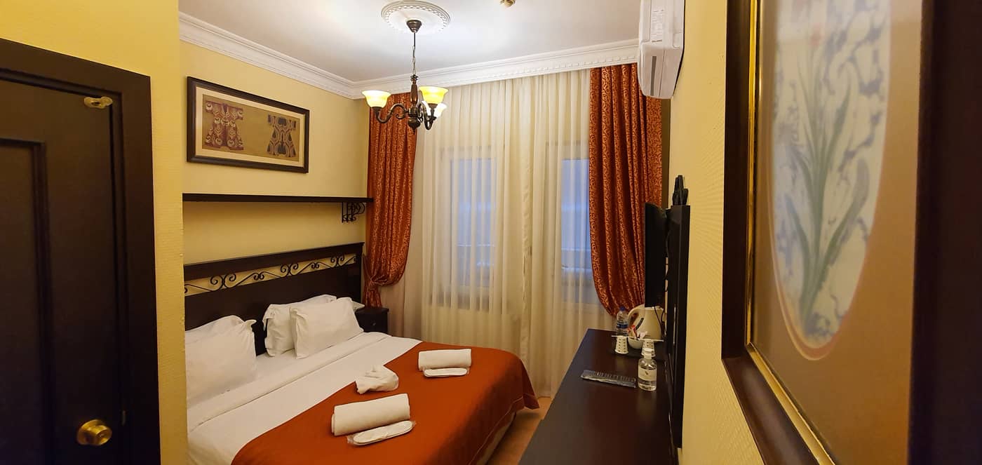 Ottoman-Hotel-Imperial-Istanbul-Room-11