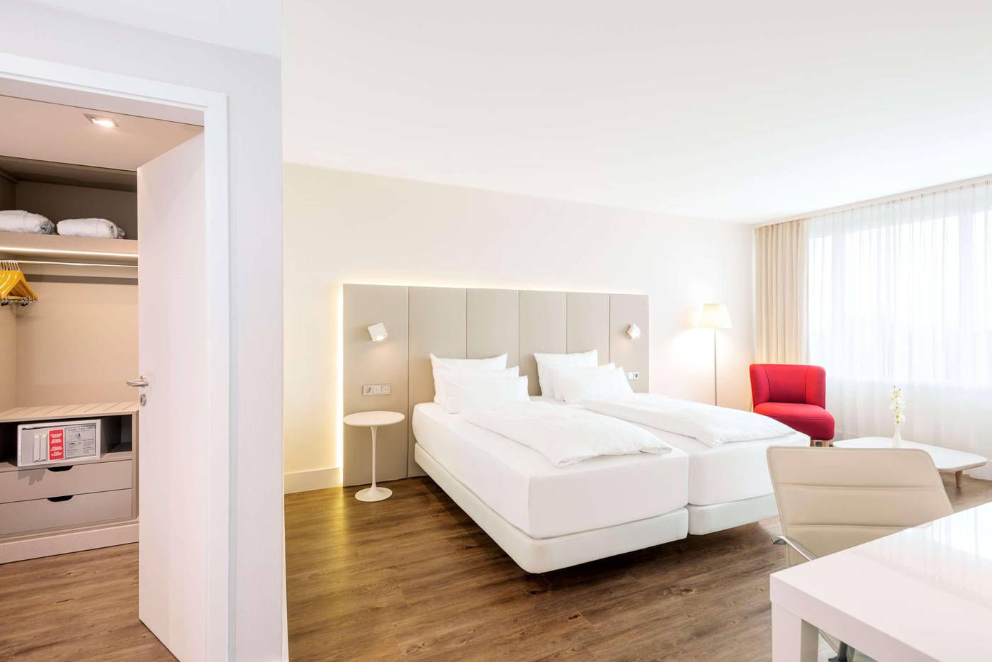 NH-Collection-Koln-Mediapark-Room-18