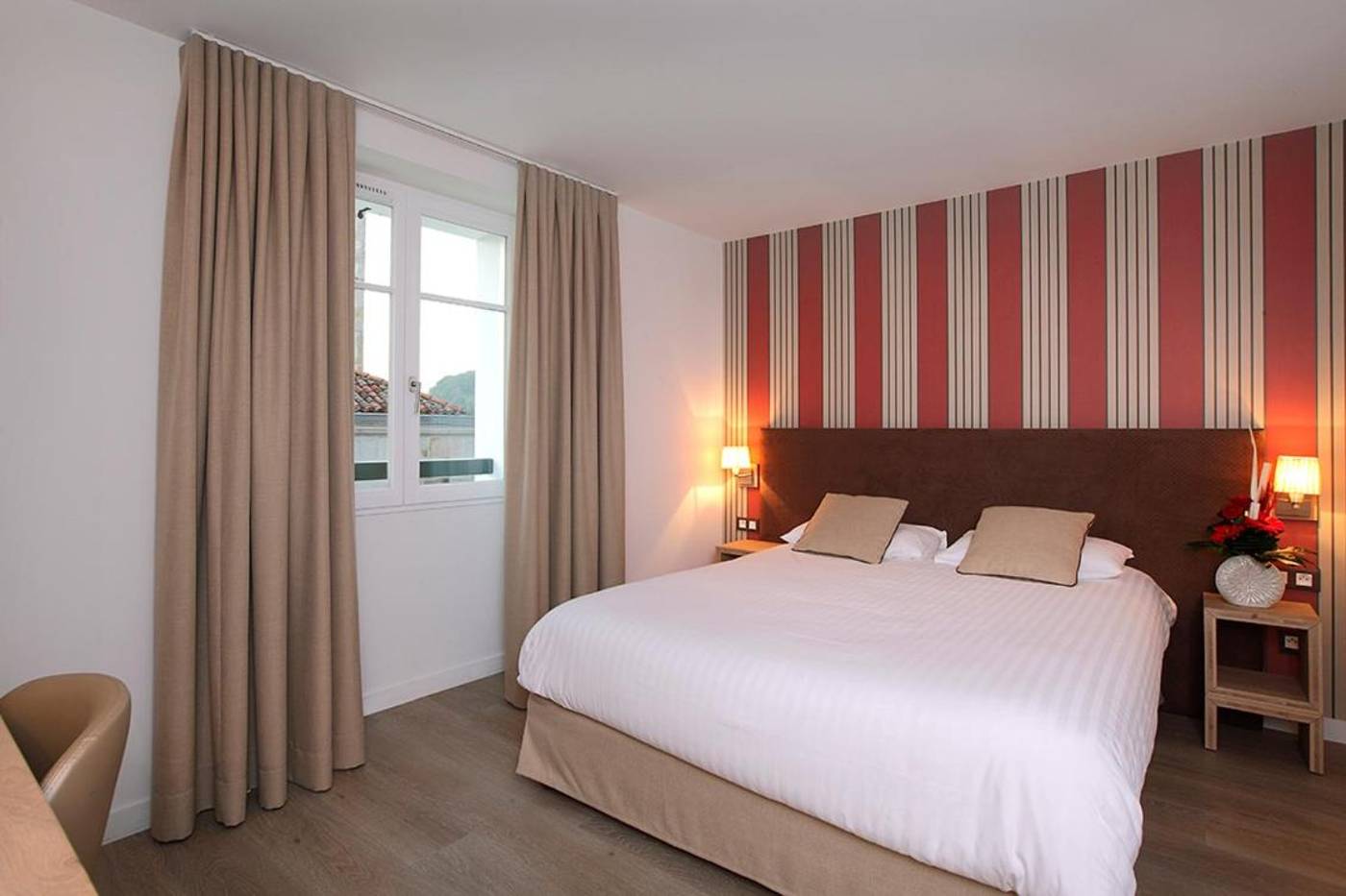 De la Nivelle-France-SAINT-PÉE-SUR-NIVELLE-Room-5