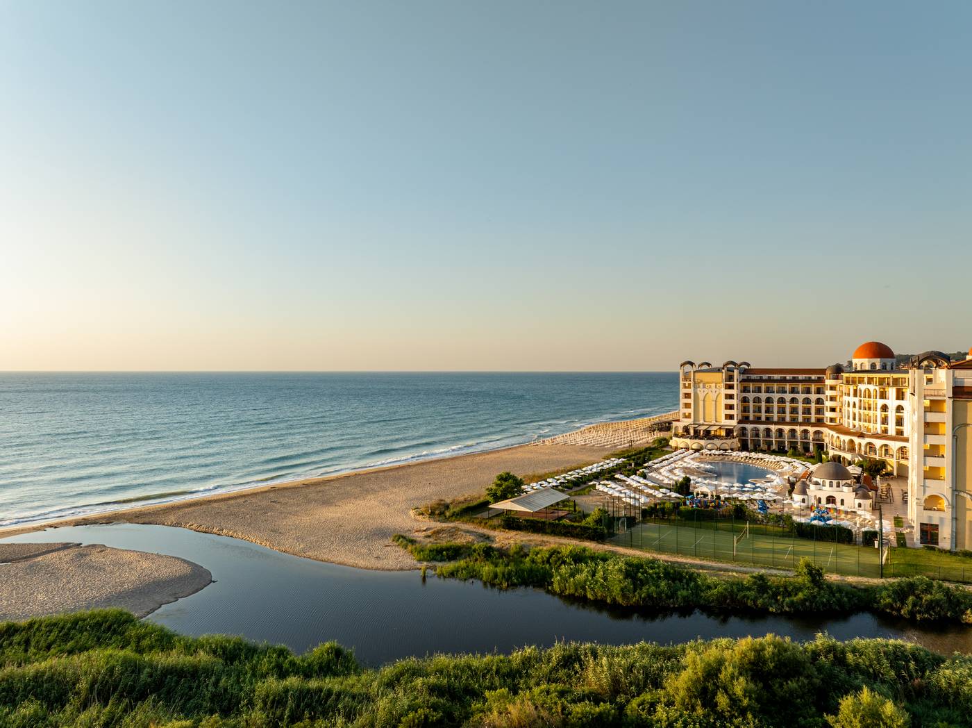 Alua Helios Bay