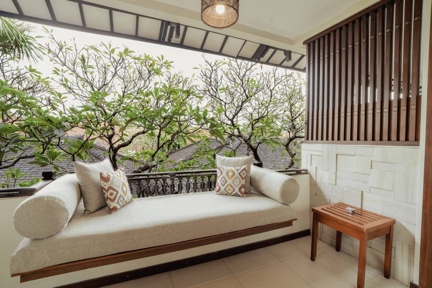 KUTA SEAVIEW BOUTIQUE 18.08