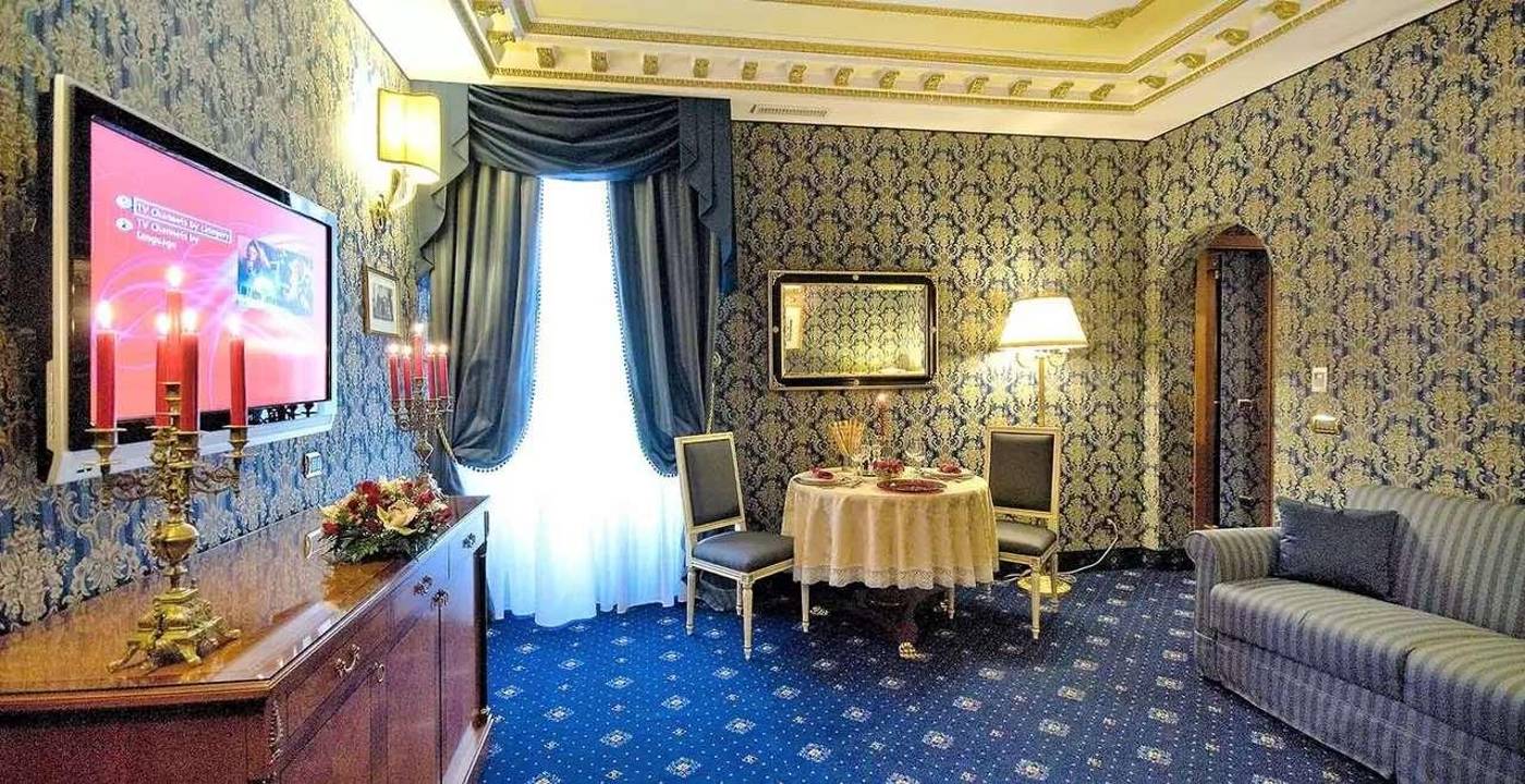 Hotel-Manfredi-Suite-In-Rome-Room-44