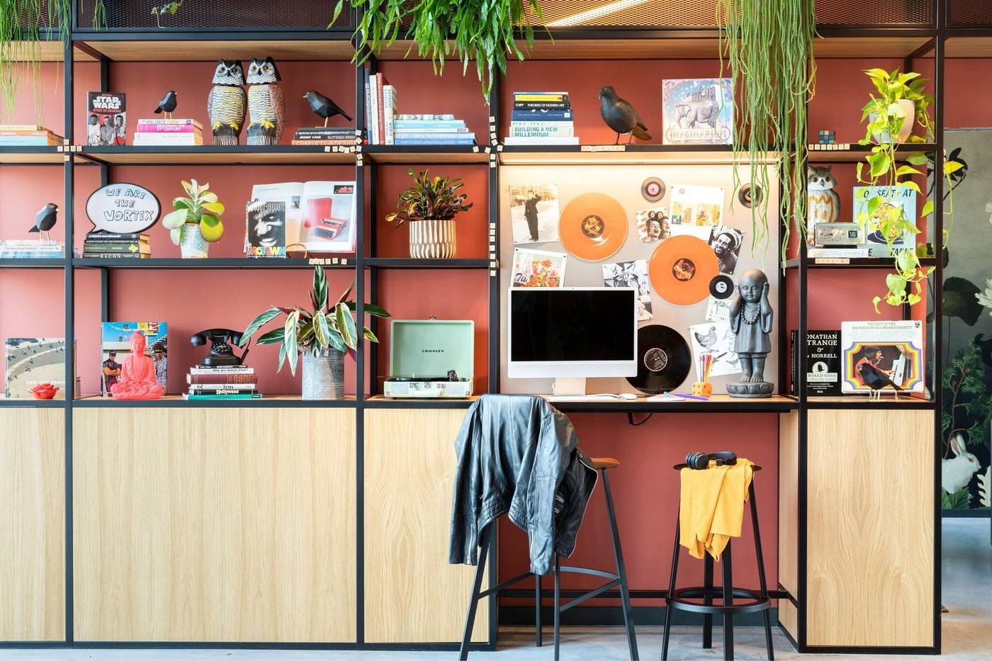 Moxy-Paris-Val-D-Europe-Lobby-82