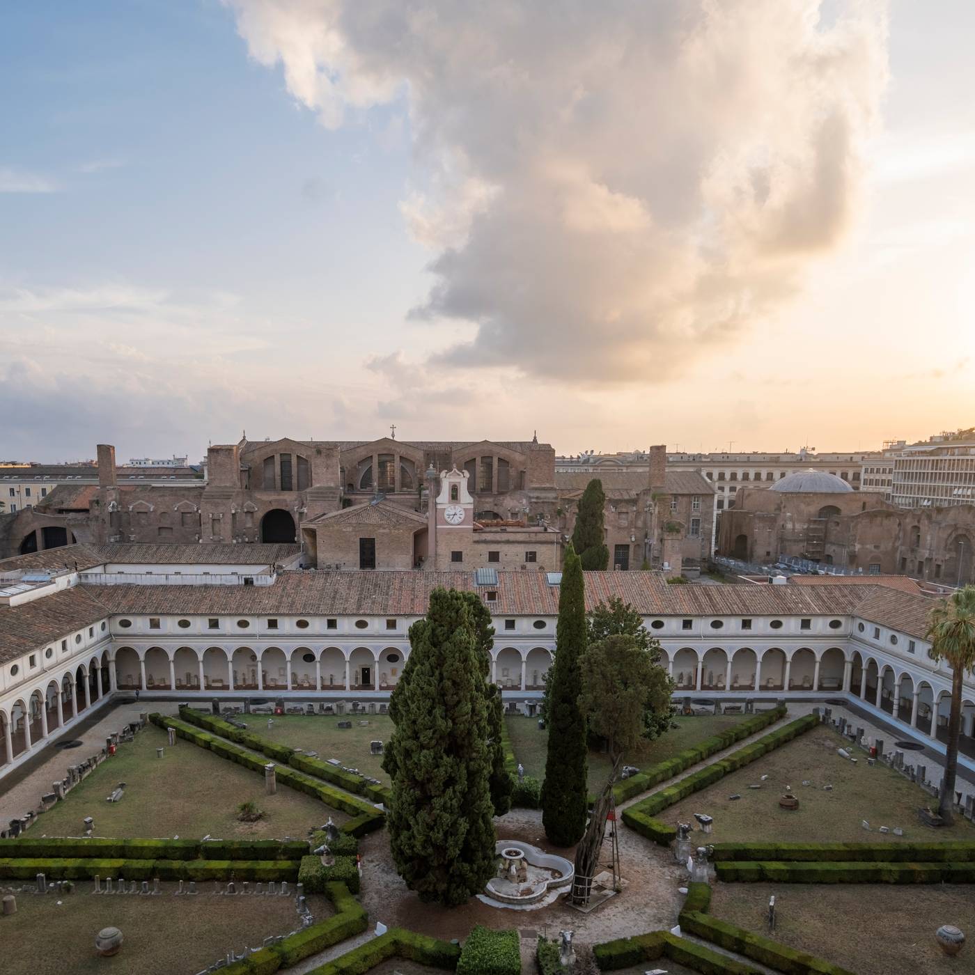 Camplus-Hotel-Roma-Centro-Room-25