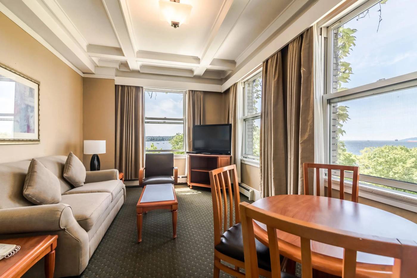 The Sylvia-Canada-VANCOUVER-Lobby-6