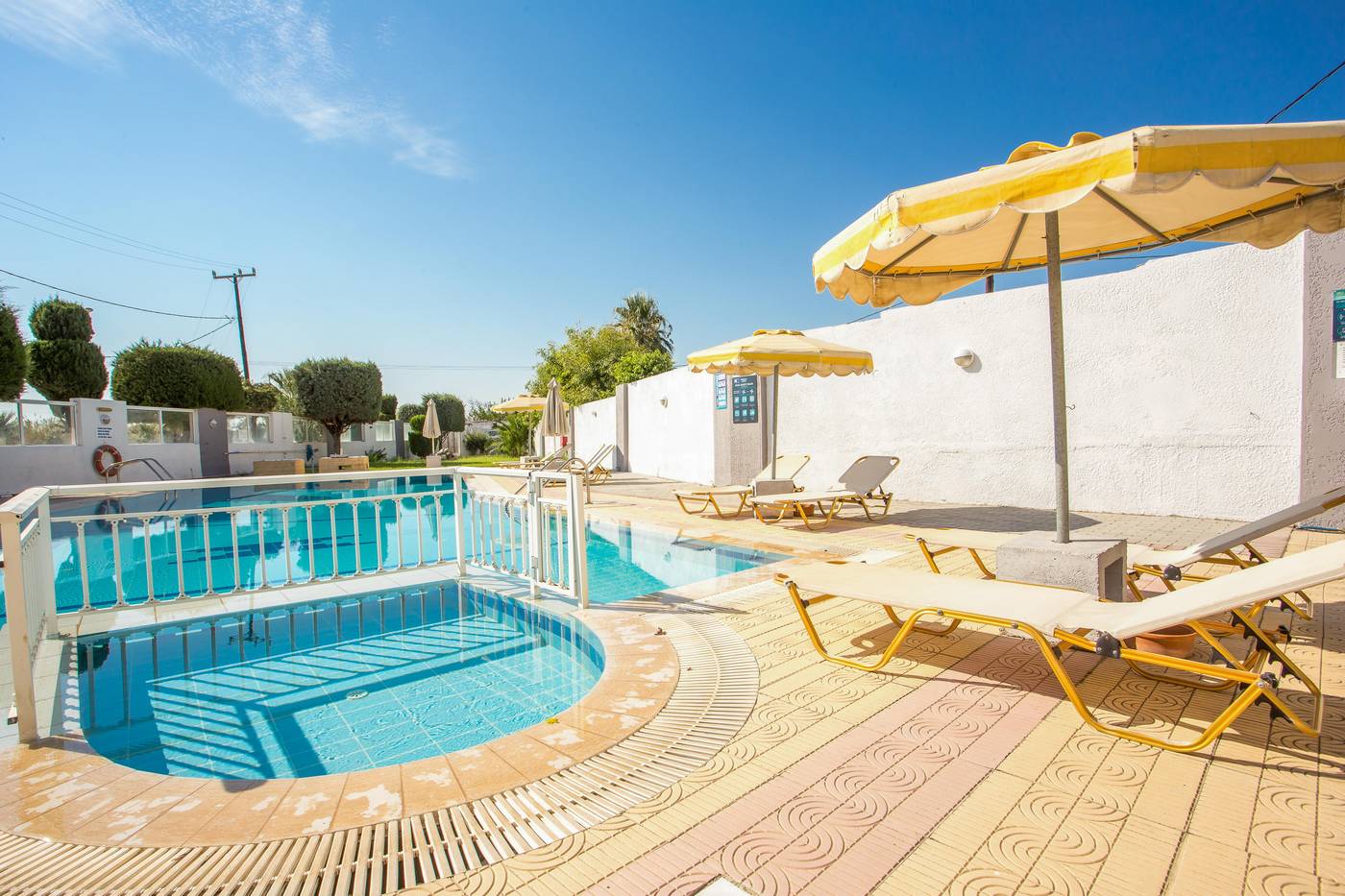 Maroula-Studios-Pool-12