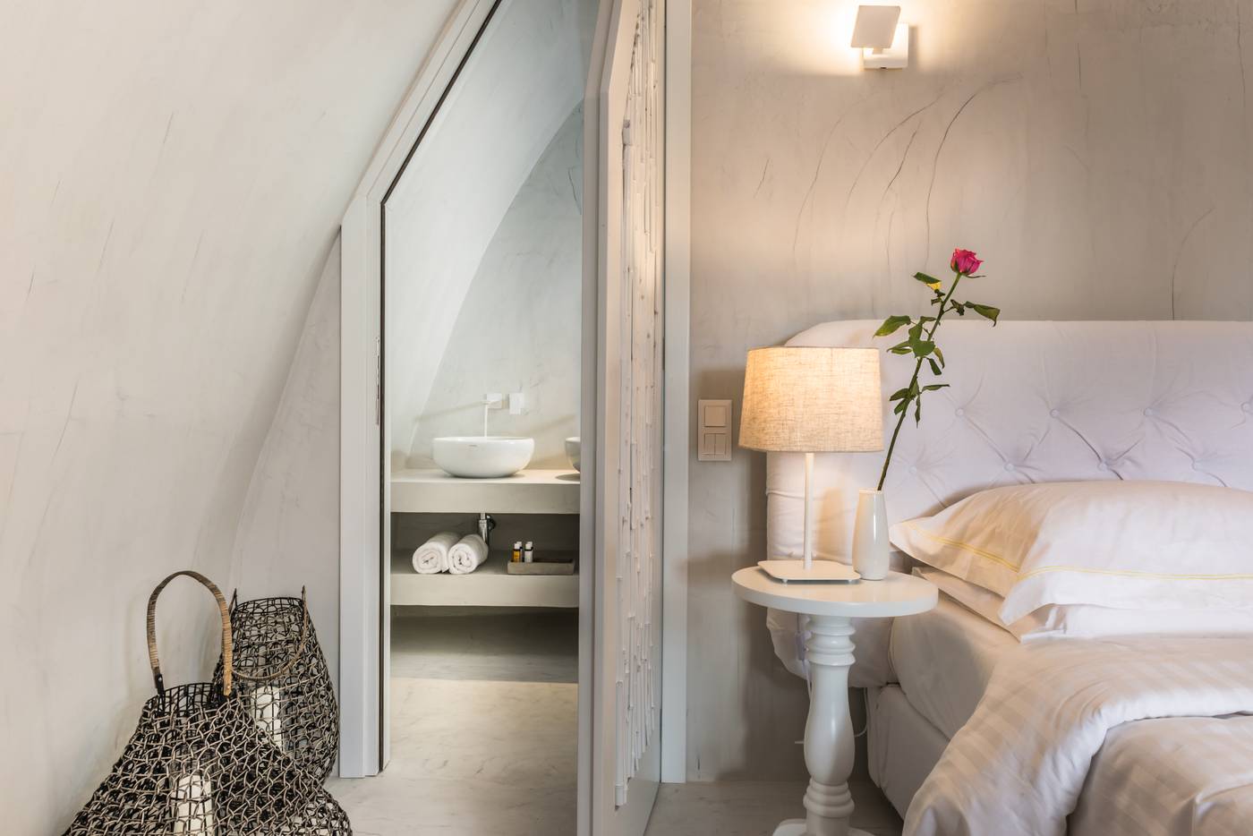 Mythical-Blue-Luxury-Suites-Room-26