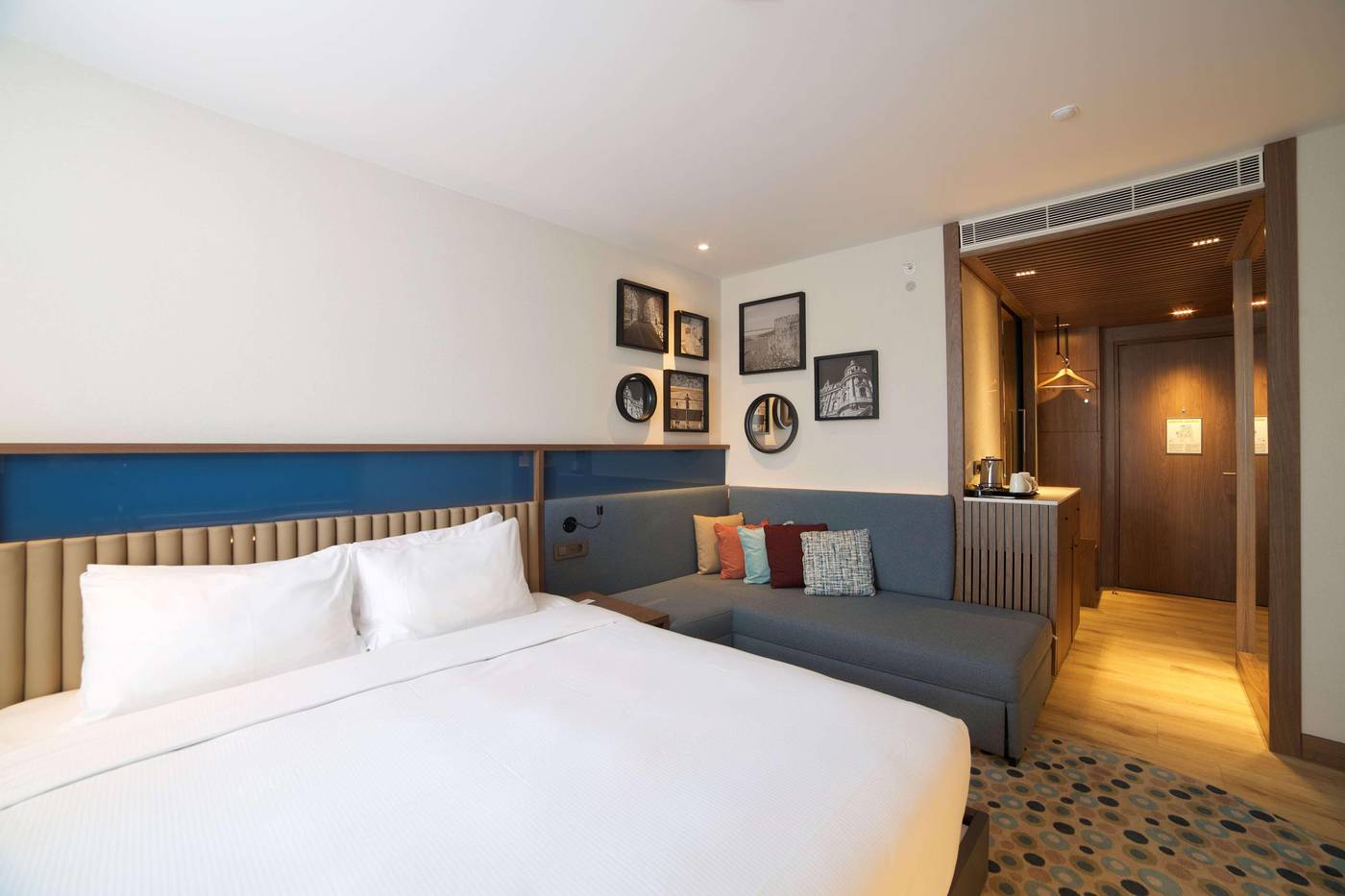 Hampton-by-Hilton-Istanbul-Old-City-Room-23