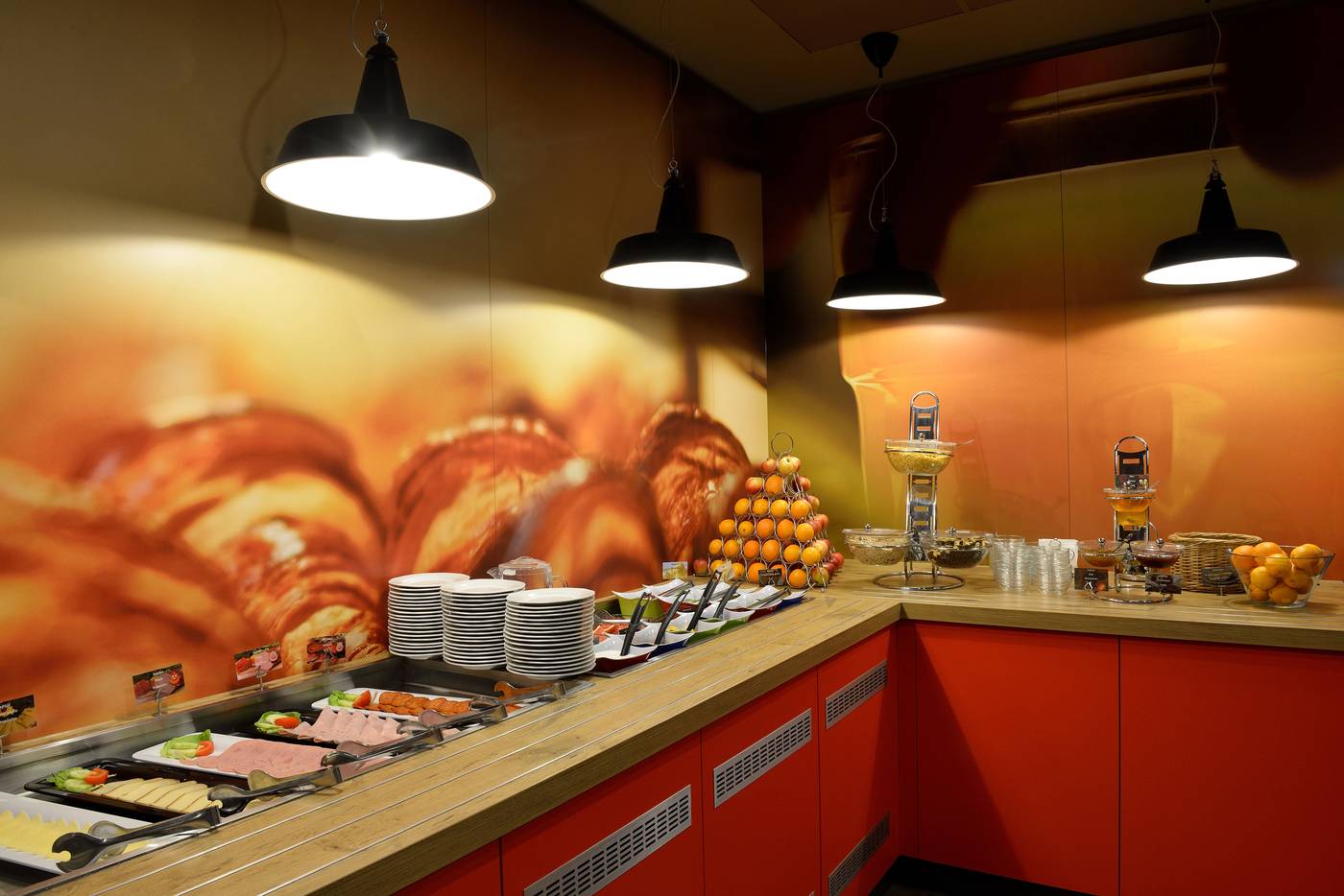 Ibis-Budapest-City-Restaurant-29