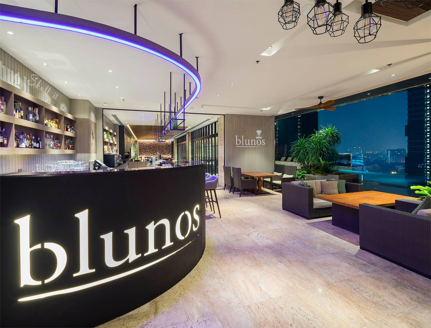 Eastin-Grand-Hotel-Sathorn-Bangkok-Restaurant-12