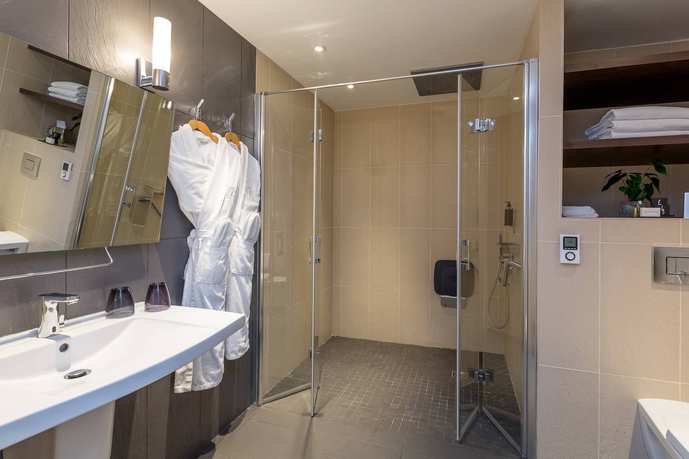 Hotel-Barriere-Le-Gray-d-Albion-Room-38