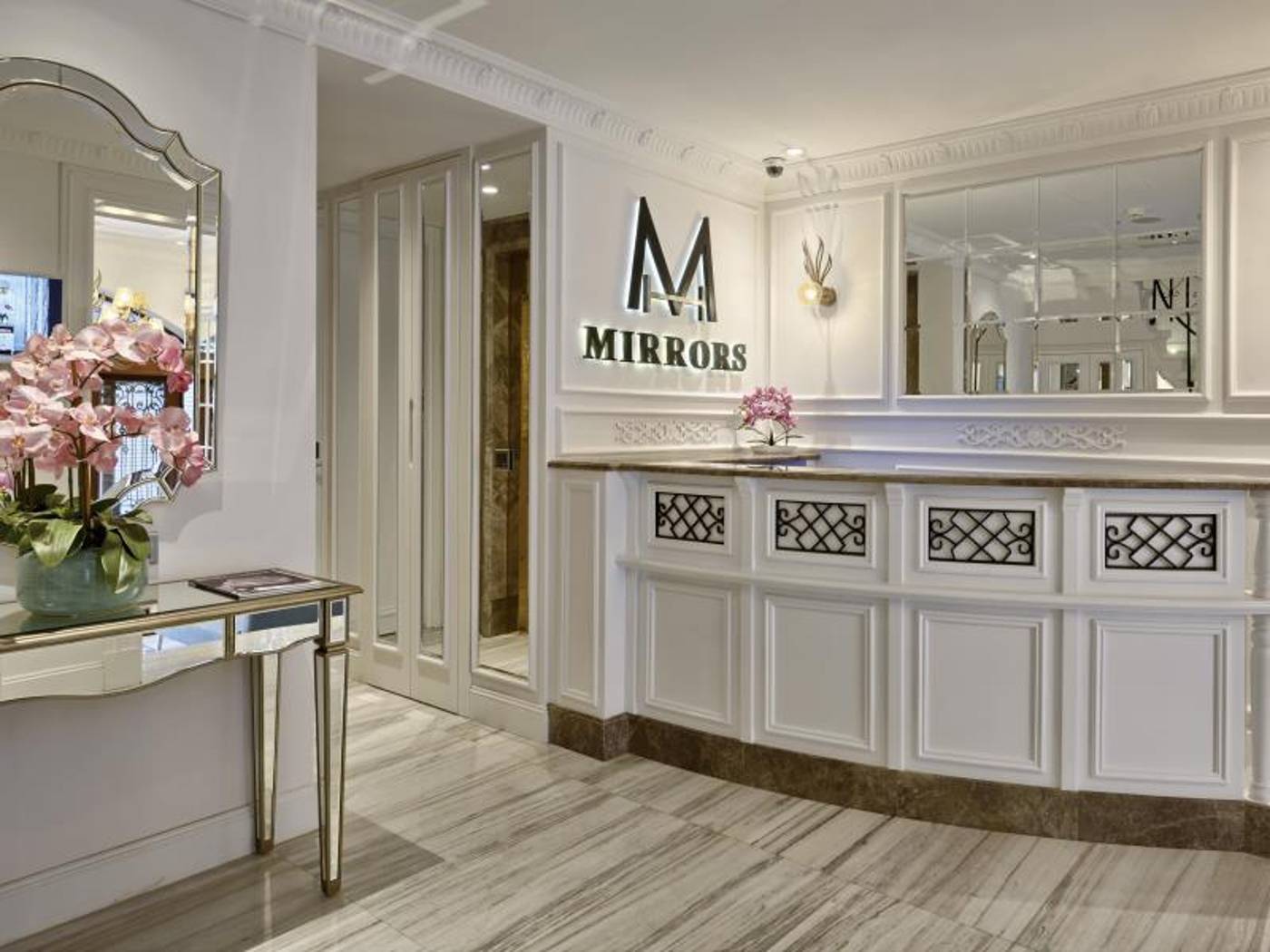 Mirrors-Hotel-Taksim-Lobby-7