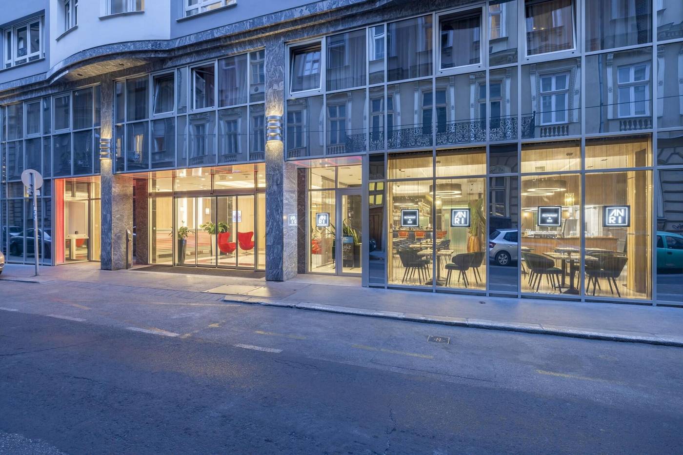 Silver-Crown-Hotel---Residence--Palace-Quarter-General-view-27