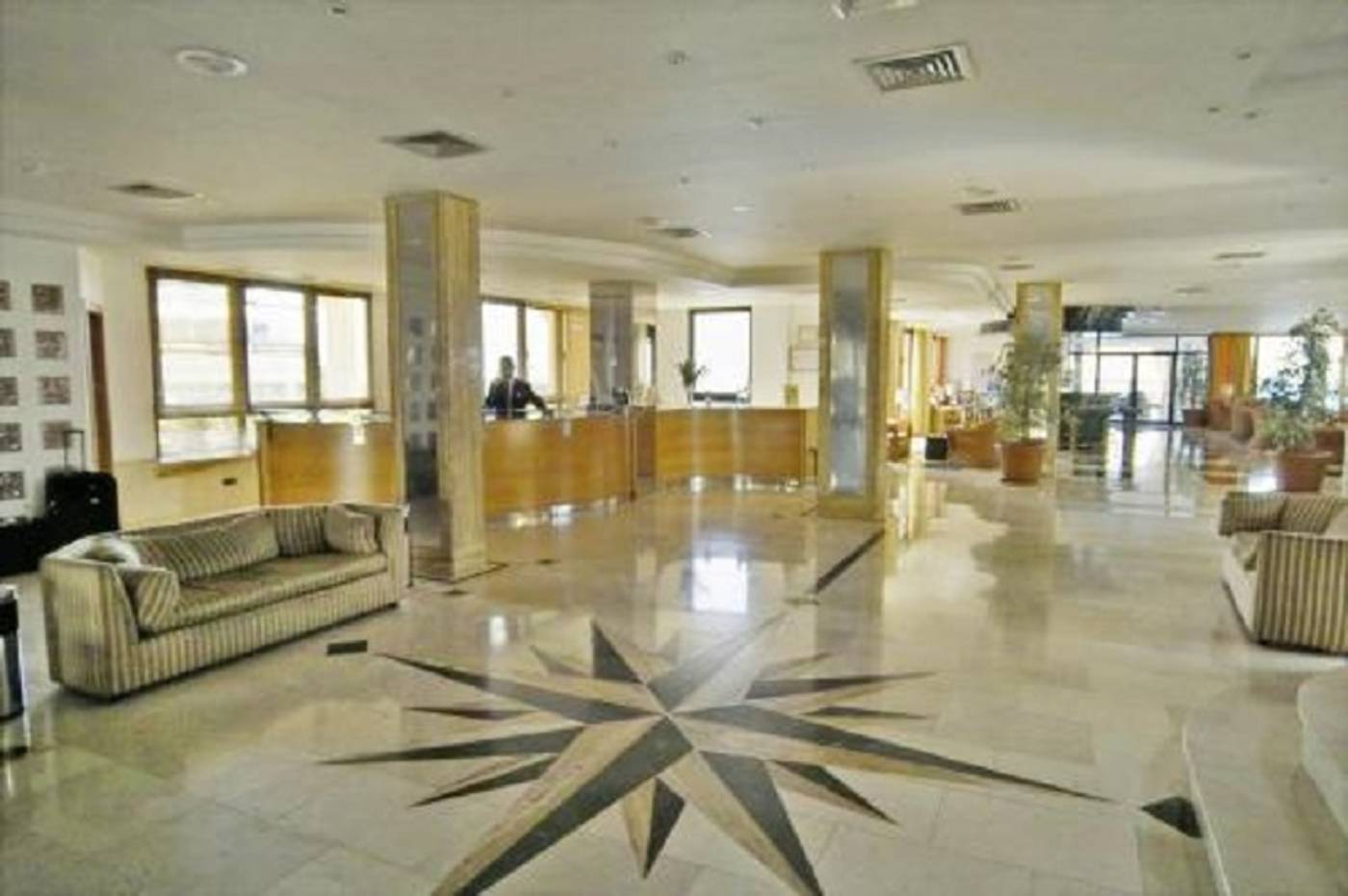 Bull-Dorado-Beach---Spa-Lobby-25