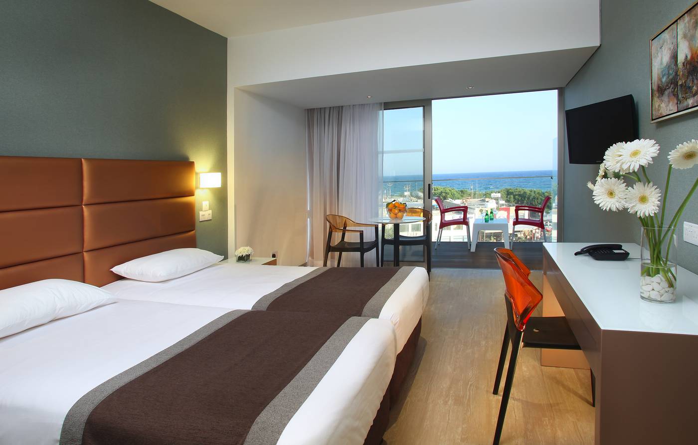 Faros-Hotel-Room-34