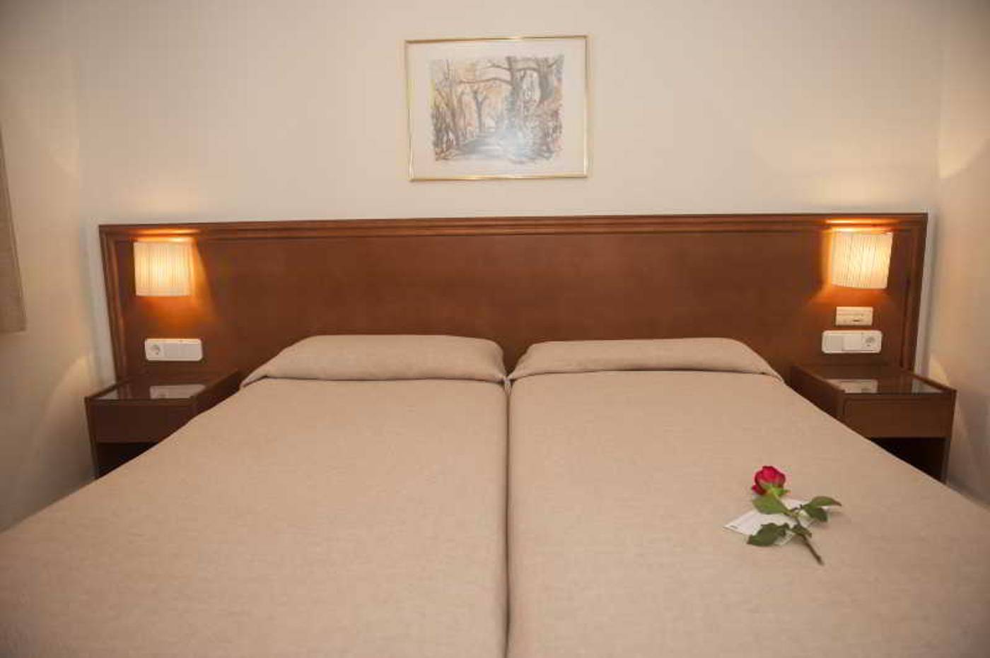 Lloyds-Beach-Club-Room-26