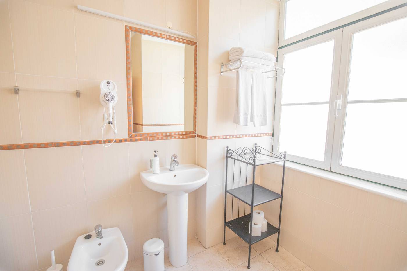 Residencial-Alcobia-Room-32