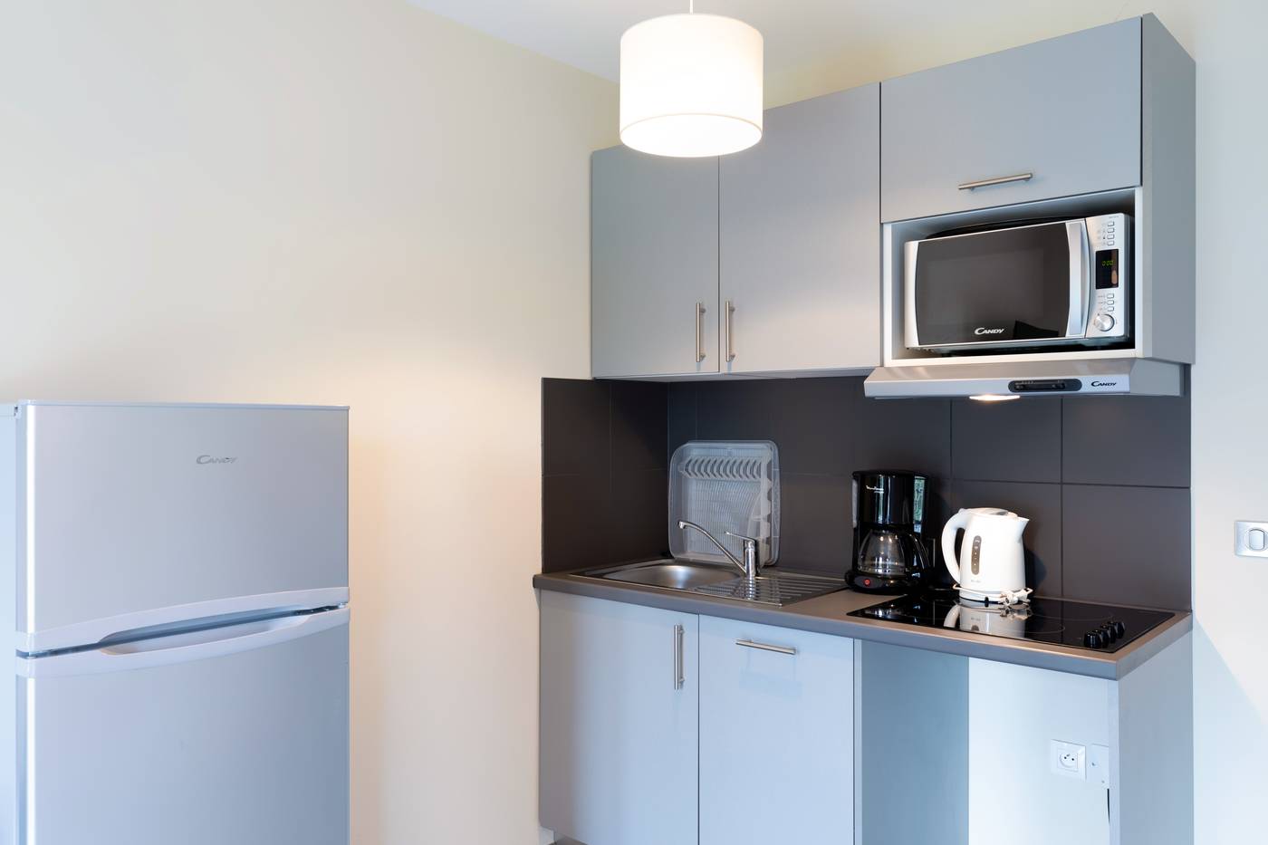 SOWELL-RESIDENCES-Les-Perles-de-Saint-Tropez-Room-27