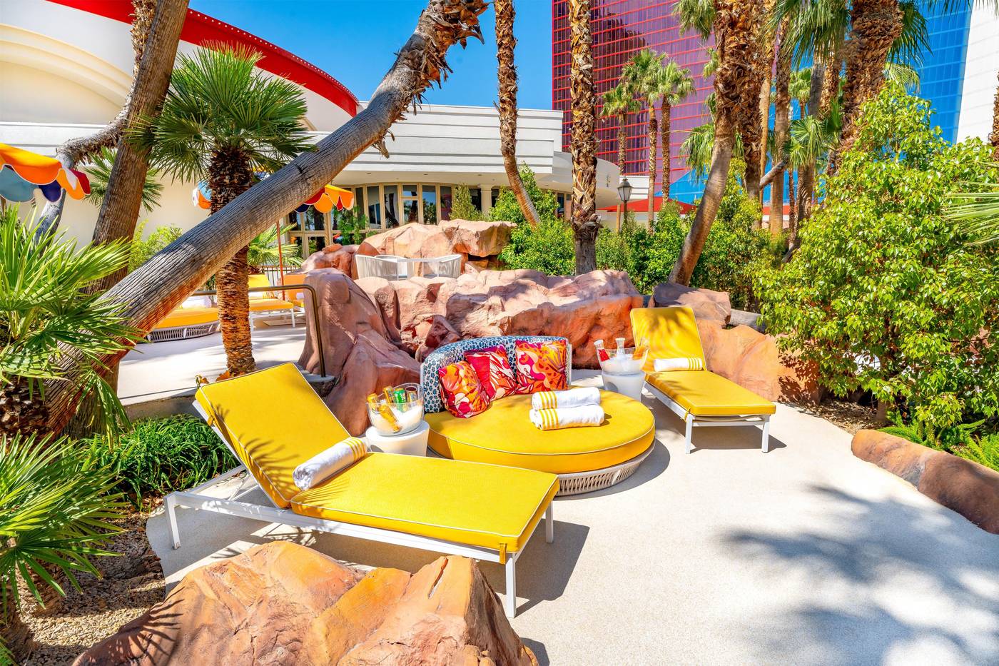 Rio-All-Suite-Hotel---Casino-Pool-88