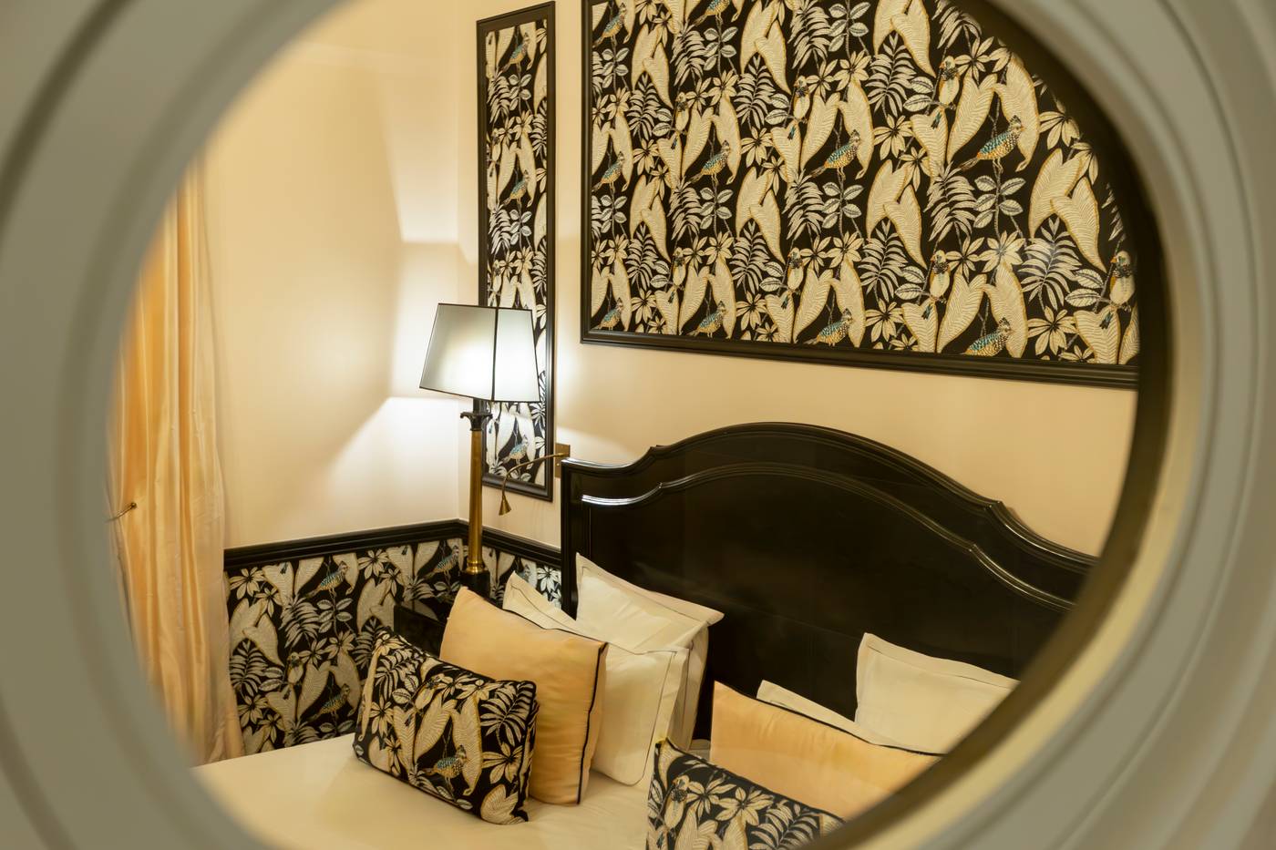 West-end-Paris-Room-63