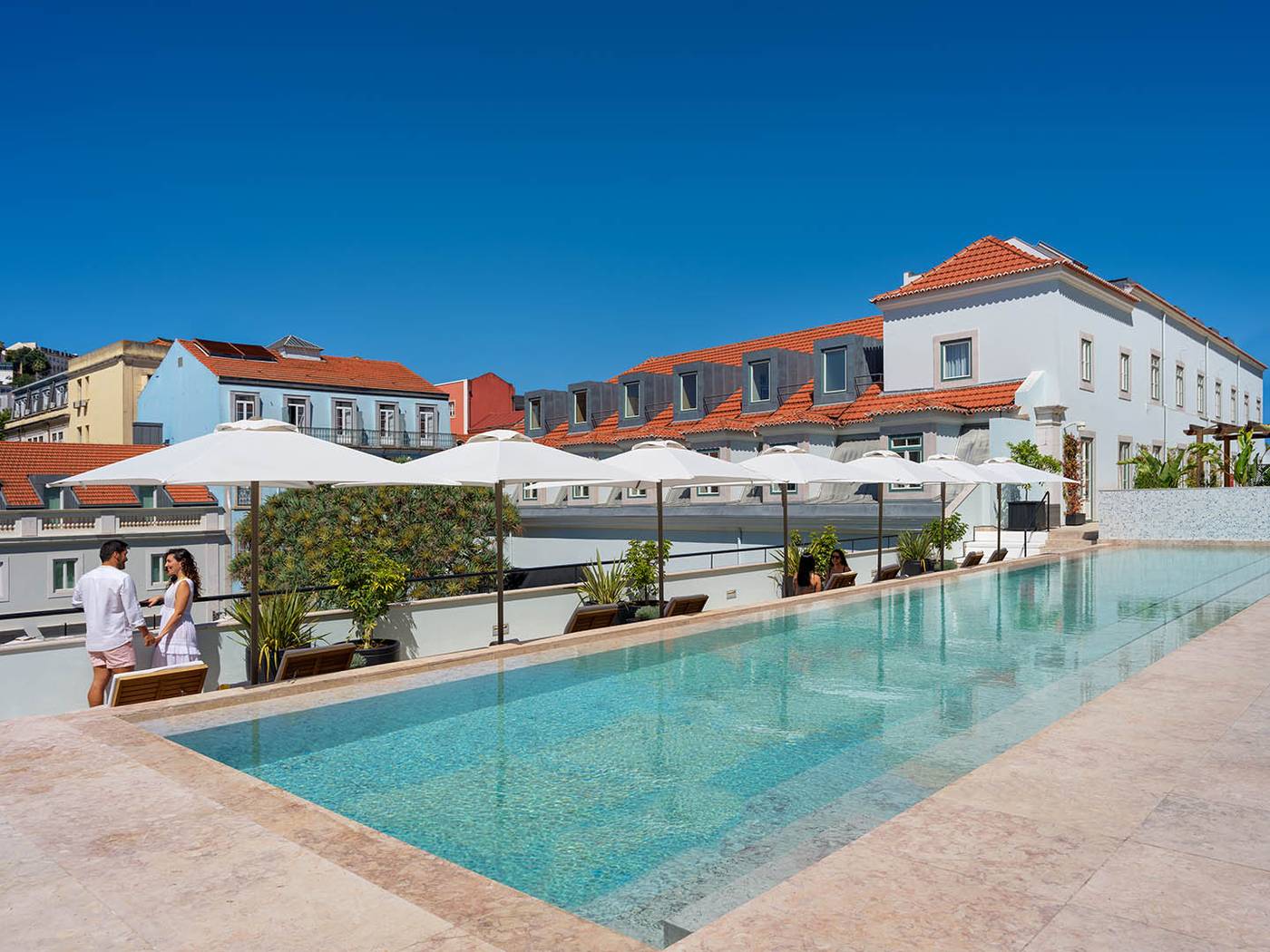 The-One-Palacio-Da-Anunciada-Pool-82