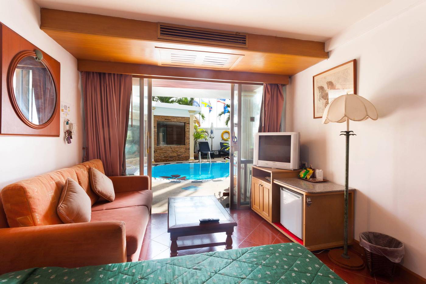 Orchid-Hotel-Kalim-Bay-Phuket-Room-20