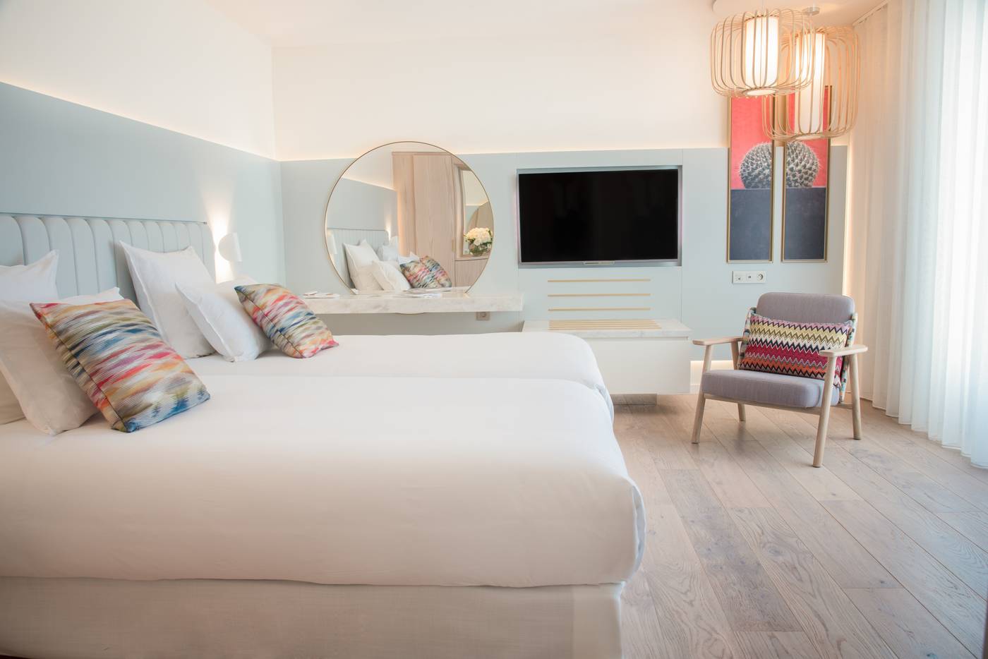 Hotel-Croisette-Beach-Cannes---Mgallery-Room-23