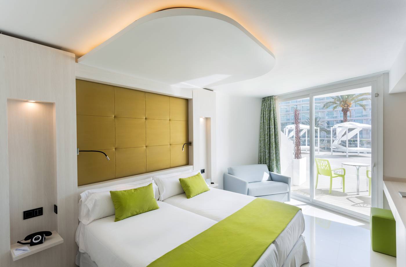 The-Ibiza-Twiins-Room-25