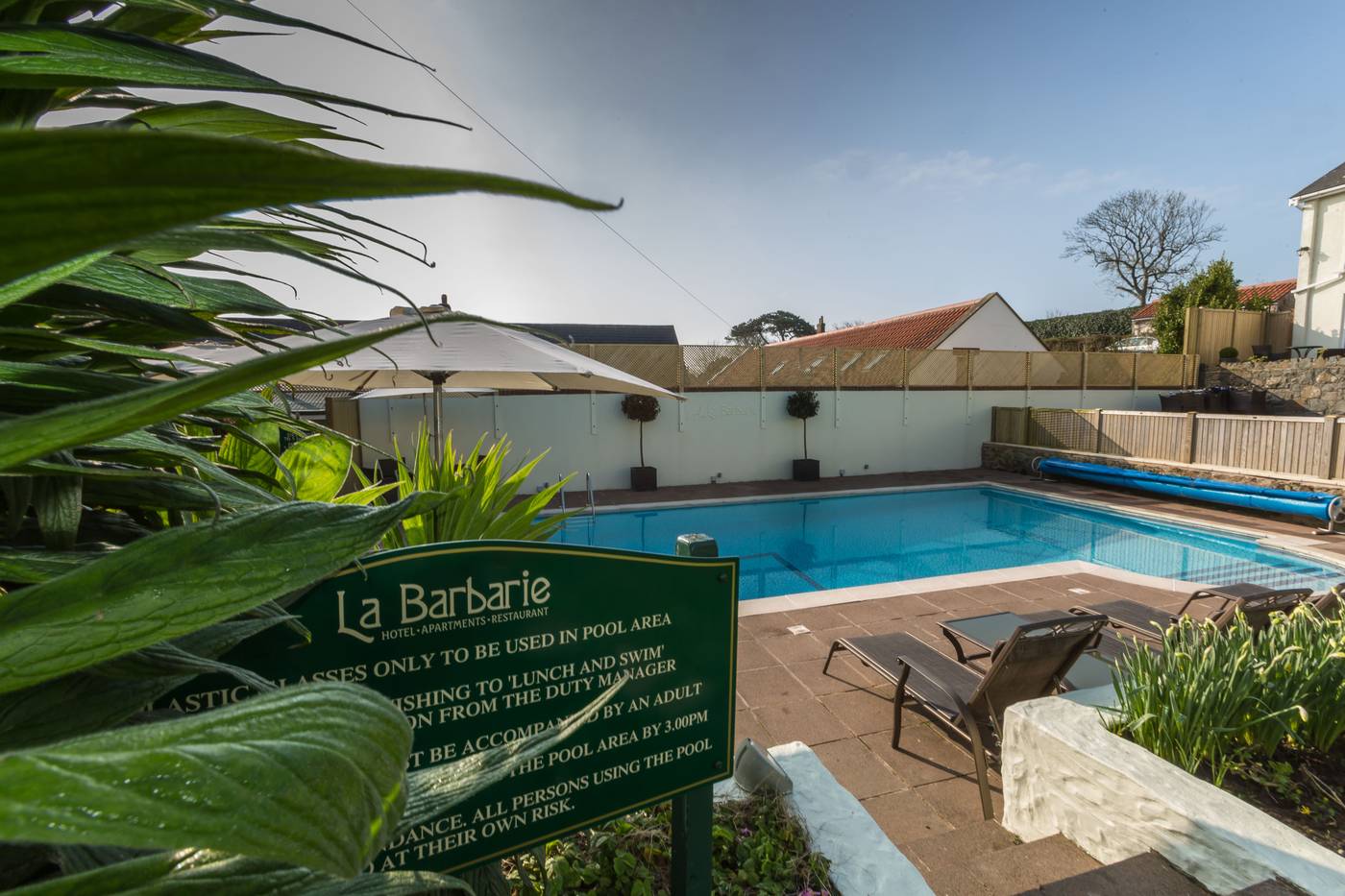 La-Barbarie-Pool-29