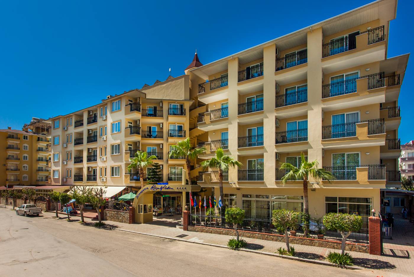 Kleopatra-Royal-Palm-Hotel-General-view-10