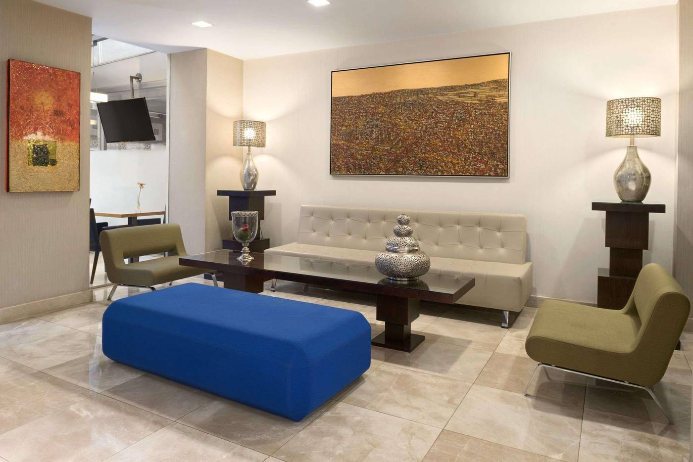 Ramada-Istanbul-Taksim-Lobby-10