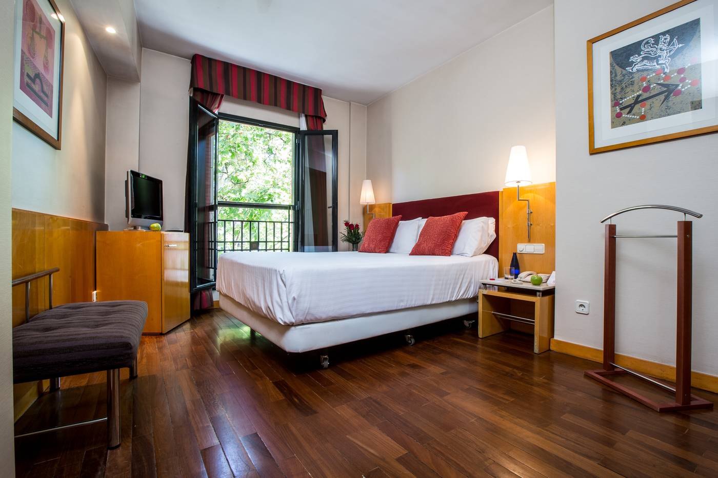 Leonardo-Hotel-Madrid-City-Center-Room-11