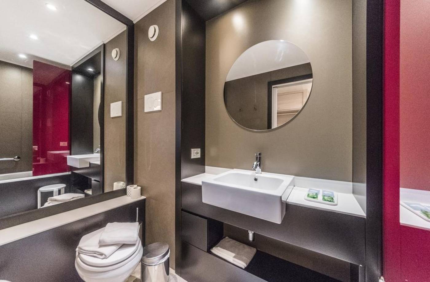 Hotel-Antony-Room-34