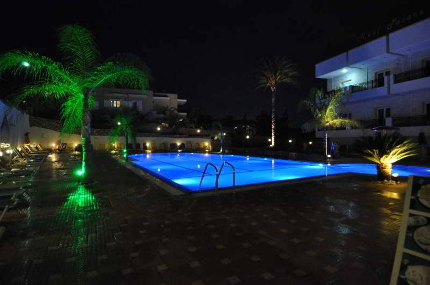 Real-Palace-Hotel---Studios-General-view-20