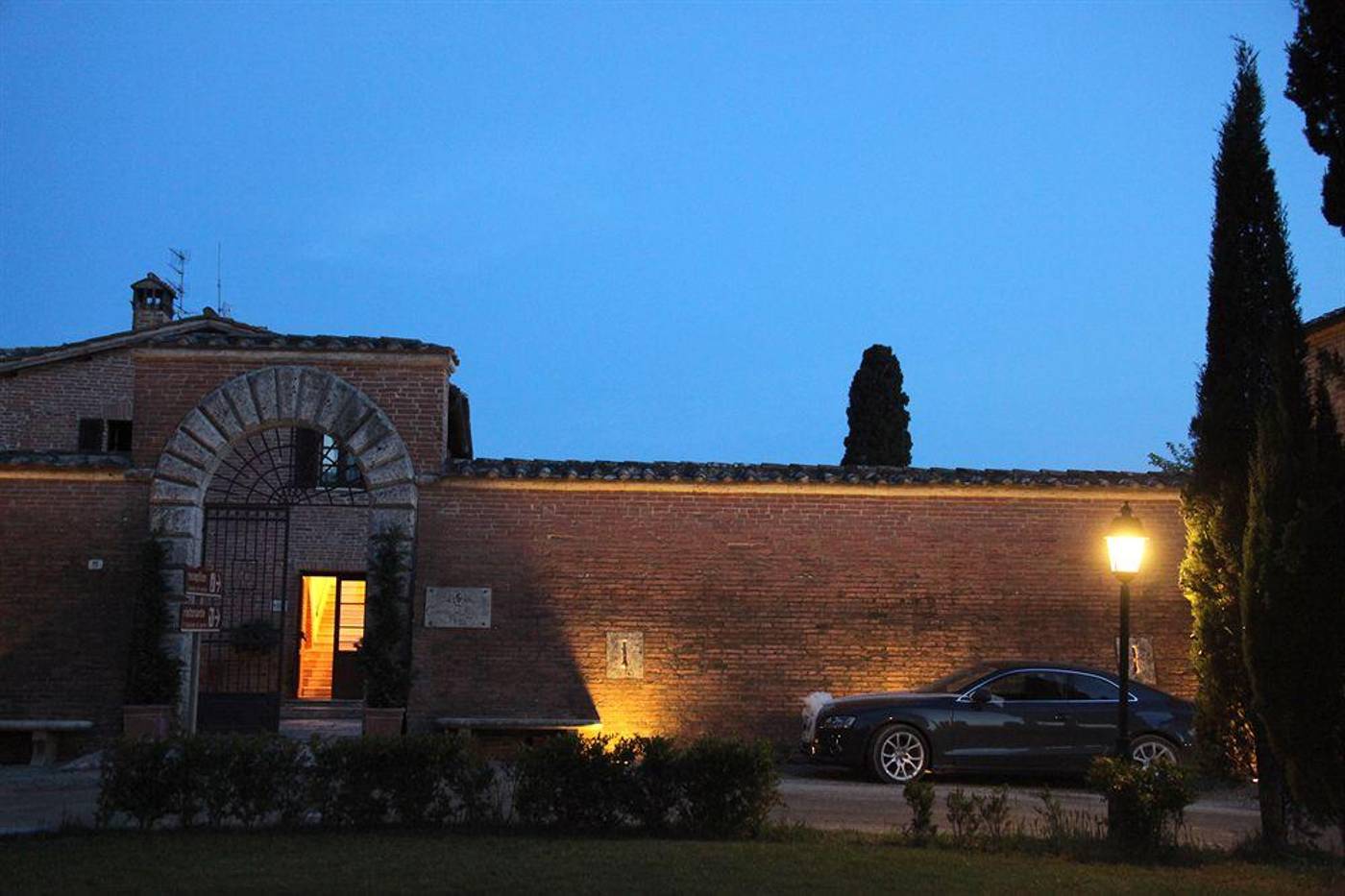 Castello di Leonina-Italy-Asciano (Siena)-Lobby-7