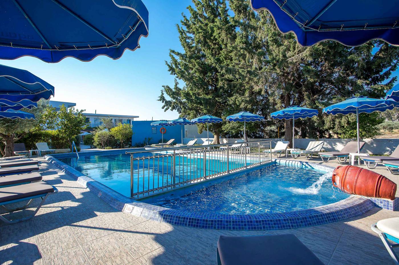 Belvita-Hotel-Pool-25